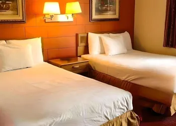 Rodeway Inn Manchester I-90 hotel thumbnail 5