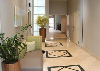 Wyndham Garden Buffalo Downtown hotel thumbnail 4