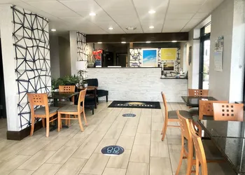 Days Inn by Wyndham Asheville Downtown North hotel thumbnail 3