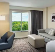 DoubleTree by Hilton Greensboro hotel detail image 7