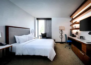 Marriott Greensboro Airport hotel thumbnail 7