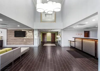 Quality Suites Pineville - Charlotte hotel thumbnail 5