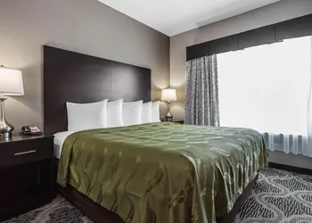 Quality Suites Pineville - Charlotte hotel thumbnail 8