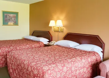 Rodeway Inn Monroe hotel thumbnail 6