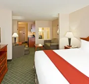 Holiday Inn Express & Suites Kent - University Area by IHG hotel detail image 7