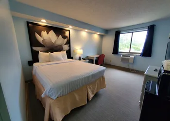 Coastal Inn & Suites - Wilmington, NC hotel thumbnail 5