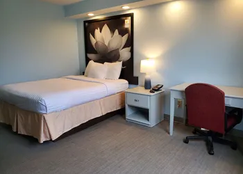 Coastal Inn & Suites - Wilmington, NC hotel thumbnail 8
