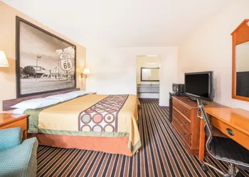 Economy Suites - Fairgrounds hotel thumbnail 2