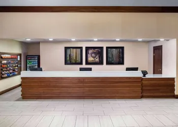 Wyndham Garden Westlake hotel thumbnail 6