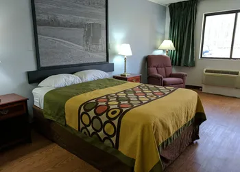 Sprucewood Inn hotel thumbnail 3