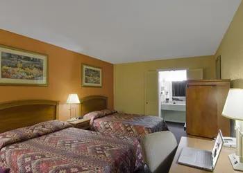 Americas Best Value Inn Marion, OH hotel thumbnail 8