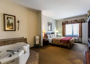 Quality Inn & Suites Guymon East hotel thumbnail 6