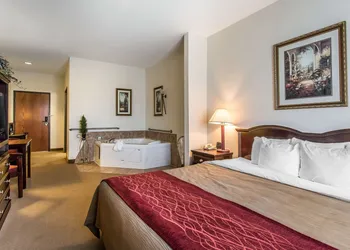 Quality Inn & Suites Guymon East hotel thumbnail 7