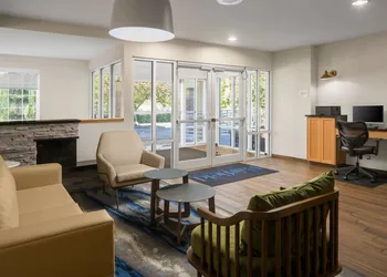 Fairfield Inn & Suites by Marriott Beaverton hotel thumbnail 2