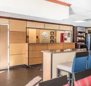 Comfort Suites Mason near Kings Island hotel detail image 3