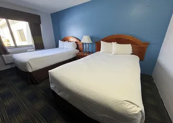 South Ridge Inn hotel thumbnail 8
