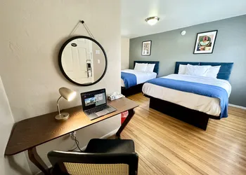Ashland Motel - Oregon hotel thumbnail 5