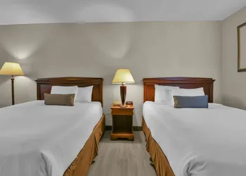 Baymont by Wyndham Zanesville hotel thumbnail 7