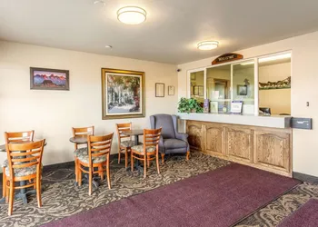 Americas Best Value Inn Burns hotel thumbnail 2