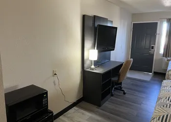 Motel 6 Tulsa OK Airport hotel thumbnail 5