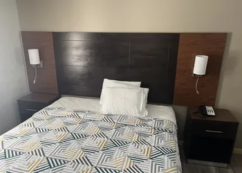 Motel 6 Tulsa OK Airport hotel thumbnail 7