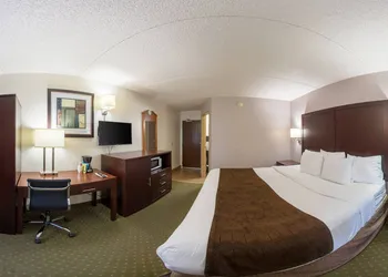 Quality Inn & Suites Clackamas – Portland hotel thumbnail 8