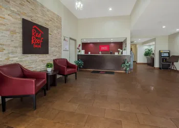 Red Roof Inn New Stanton hotel thumbnail 3