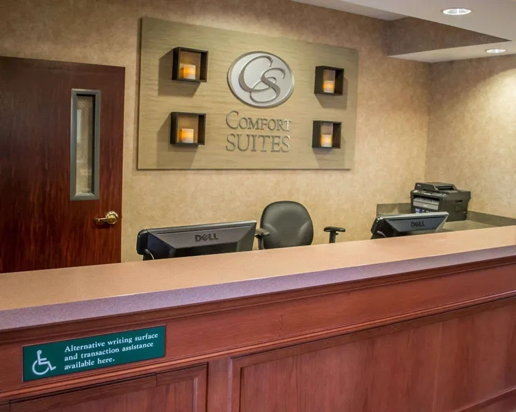 Comfort Suites Portland Southwest hotel detail image 2