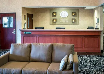 Comfort Suites Portland Southwest hotel thumbnail 3