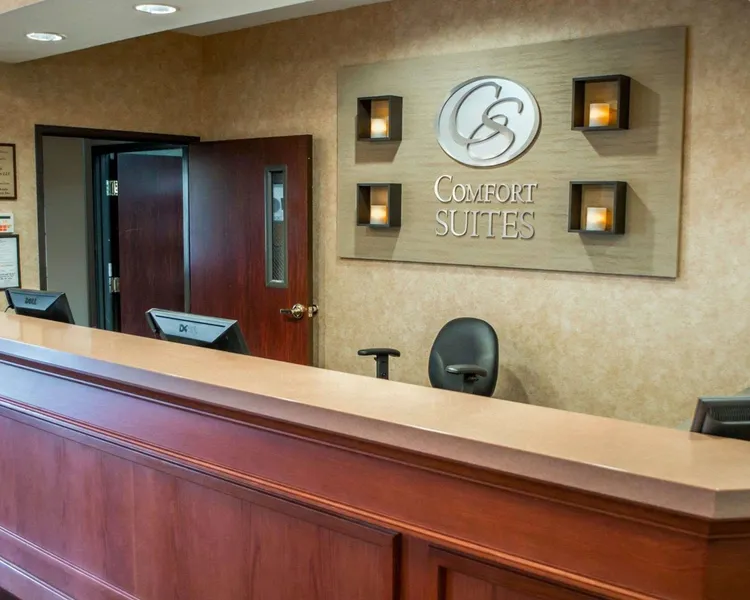 Comfort Suites Portland Southwest hotel detail image 6
