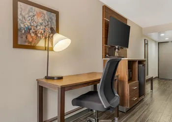 Best Western Plus Lexington Inn hotel thumbnail 7