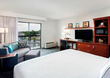 Courtyard by Marriott Myrtle Beach Barefoot Landing hotel thumbnail 6