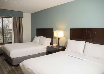 Wyndham Garden Erie hotel thumbnail 3