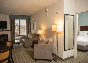 Wyndham Garden Erie hotel thumbnail 5