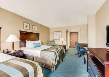 Wingate by Wyndham - York hotel thumbnail 6