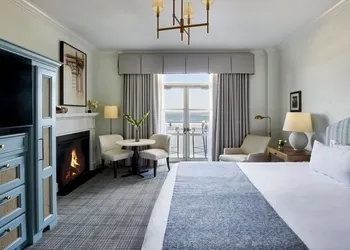 HarbourView Inn hotel thumbnail 5