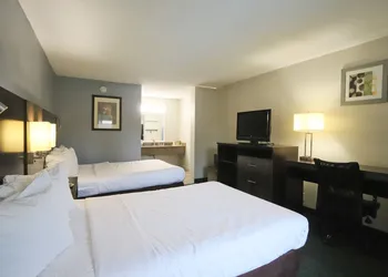 Greenville Inn and Suites hotel thumbnail 4