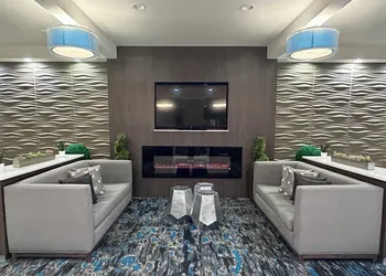 La Quinta Inn by Wyndham Columbia SE / Fort Jackson hotel thumbnail 3