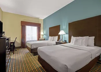 La Quinta Inn by Wyndham Columbia SE / Fort Jackson hotel thumbnail 8