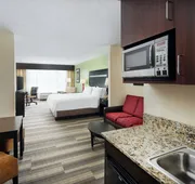 Holiday Inn Express I-26 & Us 29 At Westgate Mall by IHG hotel detail image 3