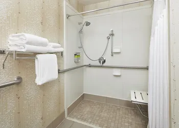 Holiday Inn Express I-26 & Us 29 At Westgate Mall by IHG hotel thumbnail 5