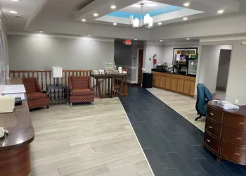 Quality Inn Crossville Near Cumberland Mountain State Park hotel thumbnail 2