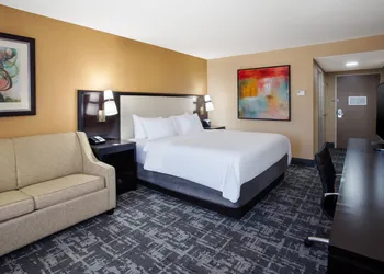 Crowne Plaza Hotel Greenville-I-385-Roper Mtn Rd by IHG hotel thumbnail 7
