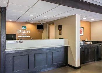 Quality Inn Hartsville hotel thumbnail 2