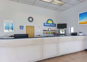 Days Inn by Wyndham St George hotel thumbnail 3
