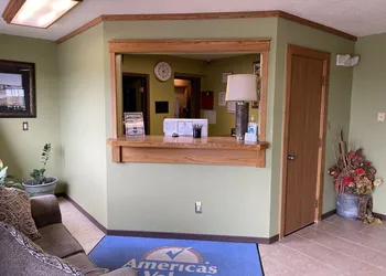 Americas Best Value Inn Kadoka hotel thumbnail 2