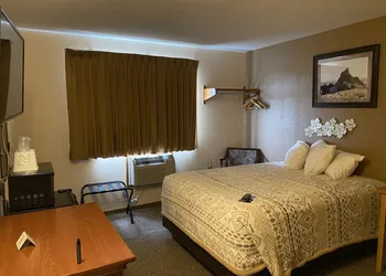 Americas Best Value Inn Kadoka hotel thumbnail 7