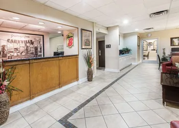 Super 8 by Wyndham Caryville TN hotel thumbnail 2