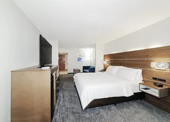 Holiday Inn Exp Walterboro by IHG hotel thumbnail 7