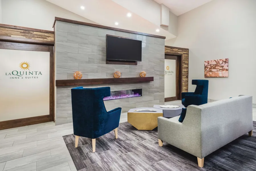 La Quinta Inn & Suites by Wyndham Chattanooga-Hamilton Place hotel detail image 2